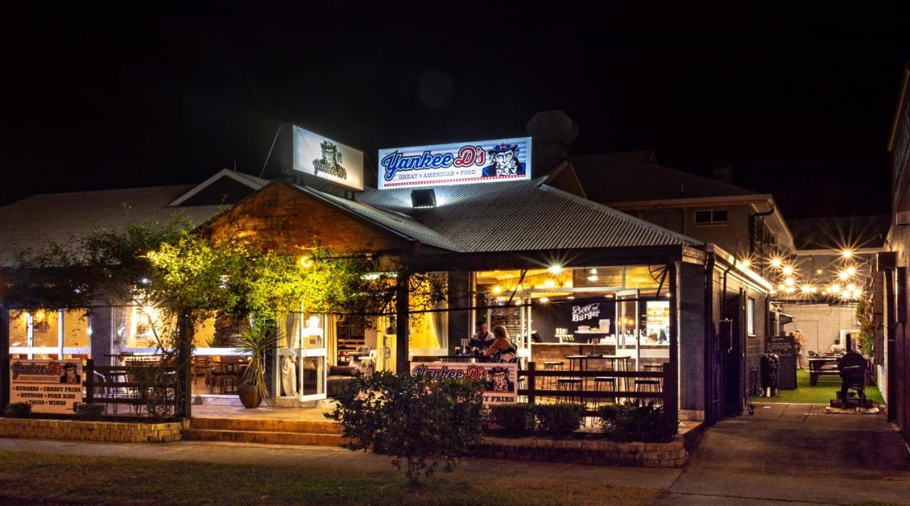Motel Nomad Cairns Exterior photo