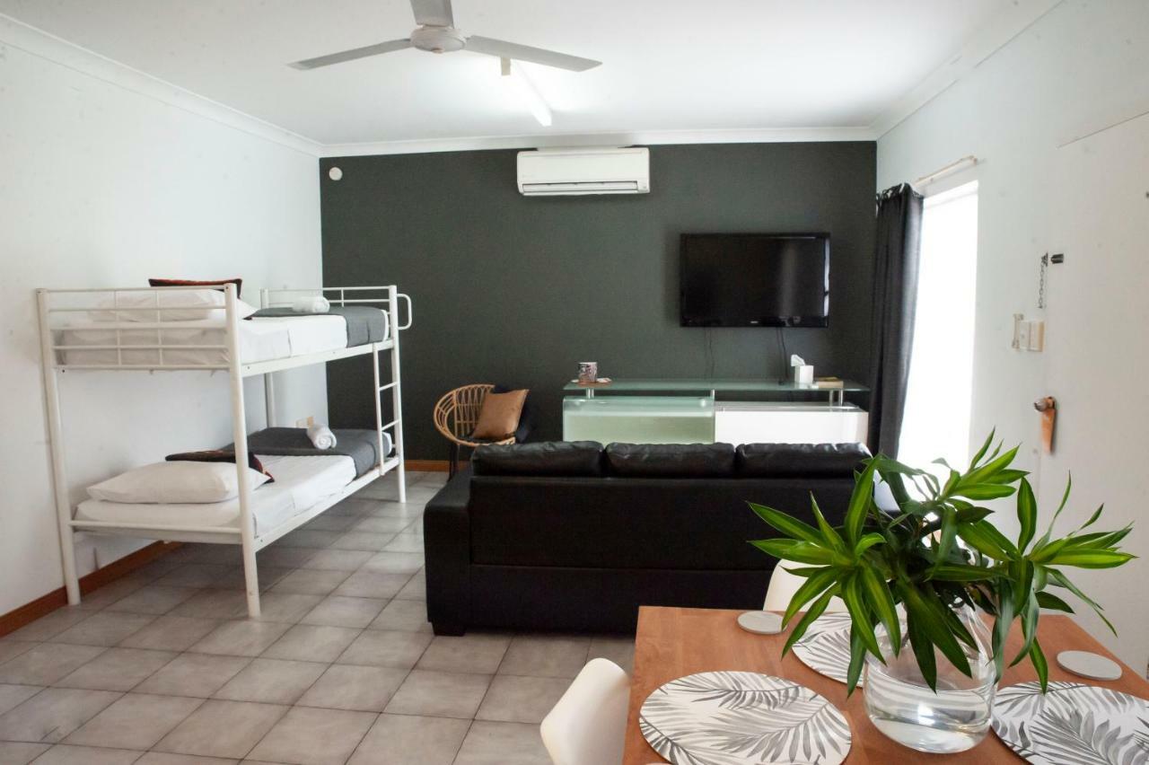 Motel Nomad Cairns Exterior photo